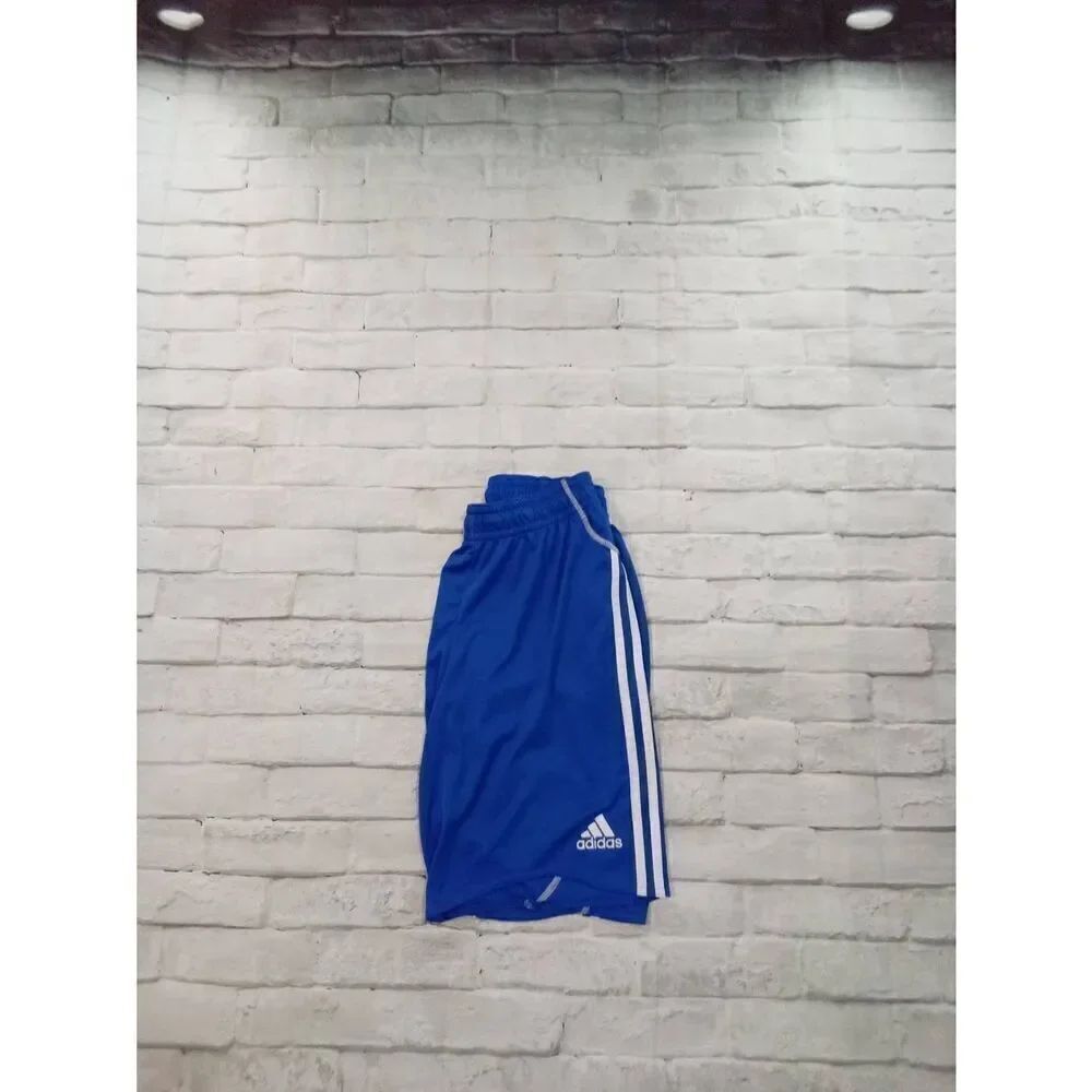 Adidas - Picture 3 of 4